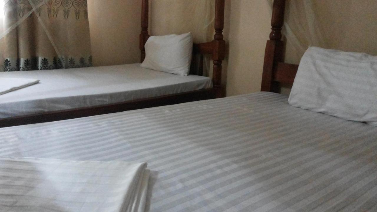 Rock Shadow Hotel Koboko Zewnętrze zdjęcie