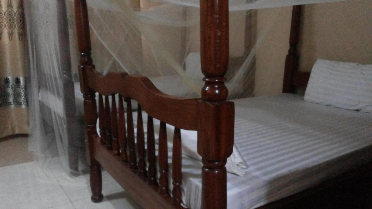 Rock Shadow Hotel Koboko Zewnętrze zdjęcie